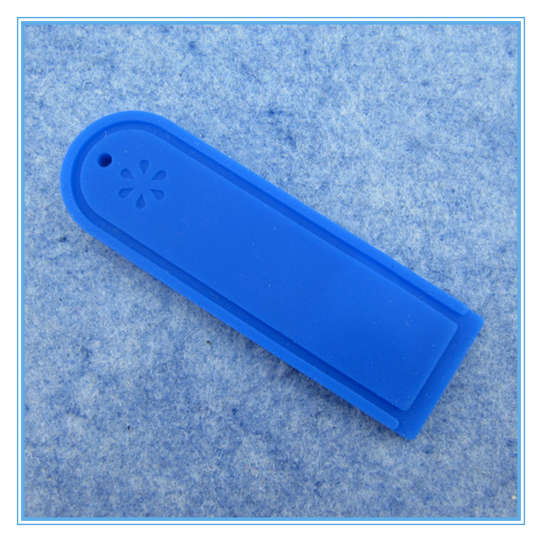 Durable High Temperature UHF RFID Tag Laundry RFID Tag Silicone RFID UHF Tag